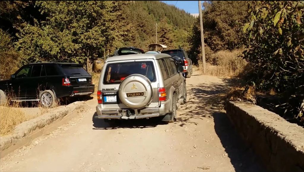 Voitures sur la piste