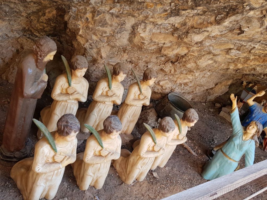 Mart Chmouneh. / frères